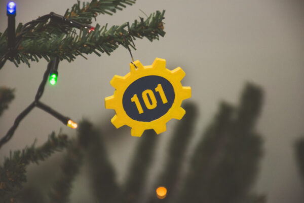 Fallout® Ornament - Vault 101 Door - Image 2